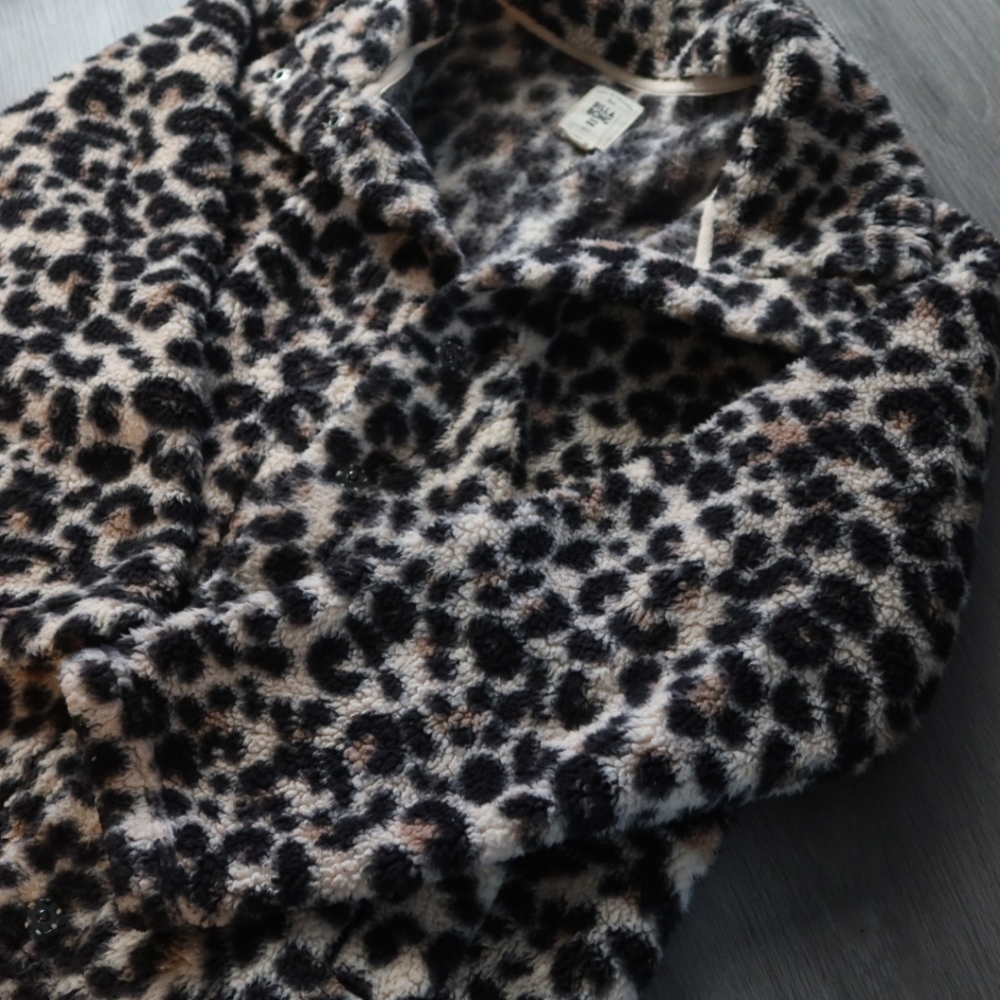 Oversized fuzzy leopard print jacket from billabong